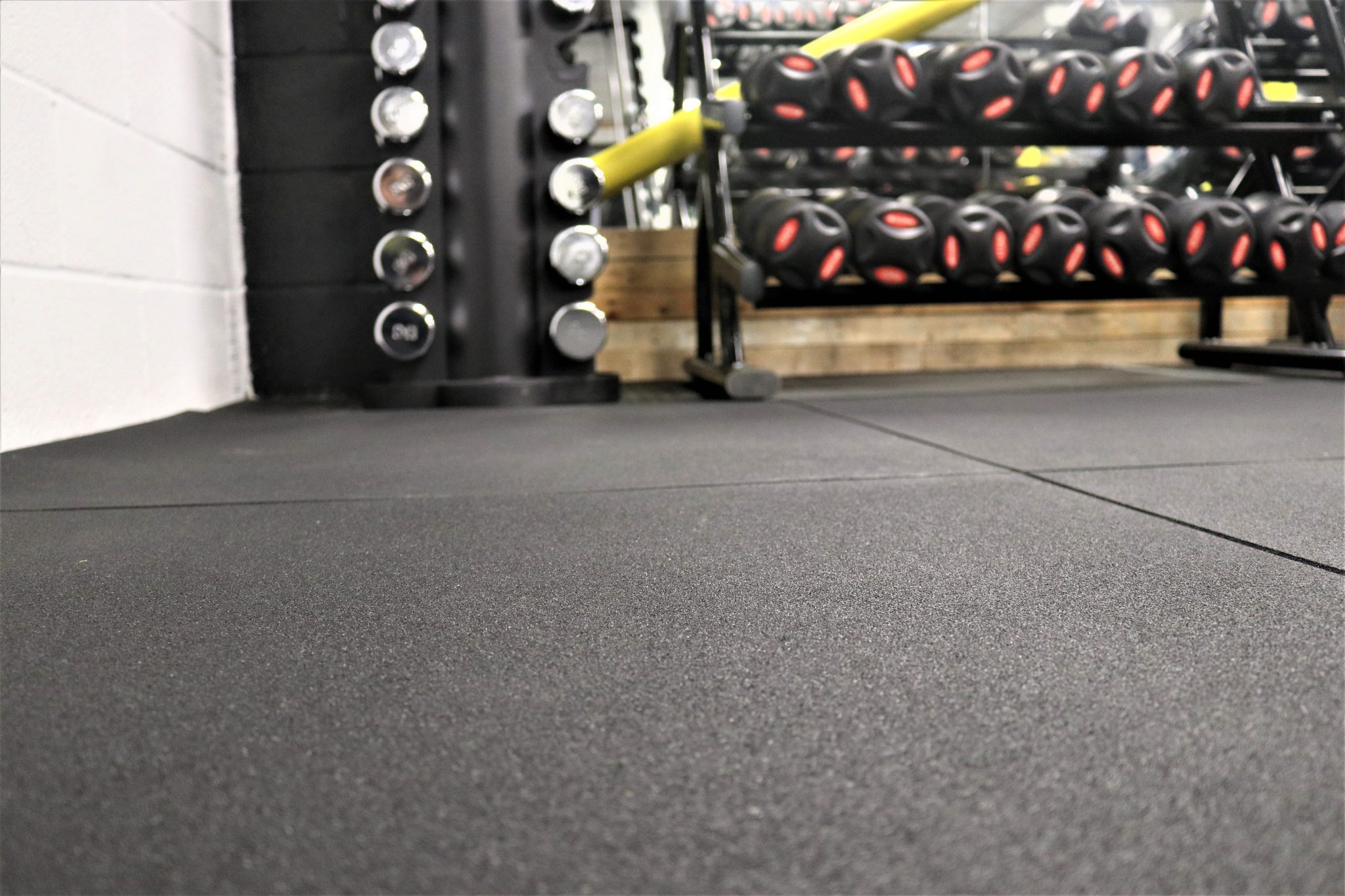 20mm RUBBER FLOORING GYM TILES 1m x 1m EPiC Mats